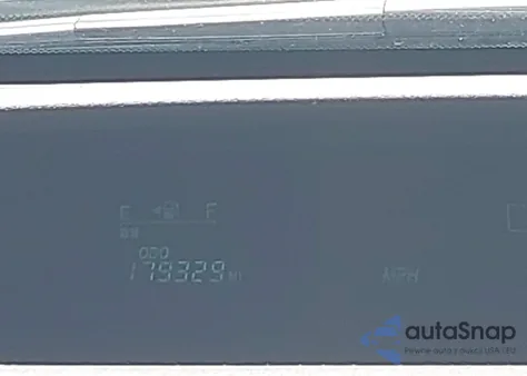 2004 Toyota Prius z USA, uszkodzony, nr VIN JTDKB20U640088558